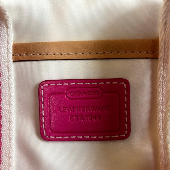 Coach Mini Hampton Tote - Picture 6 of 8